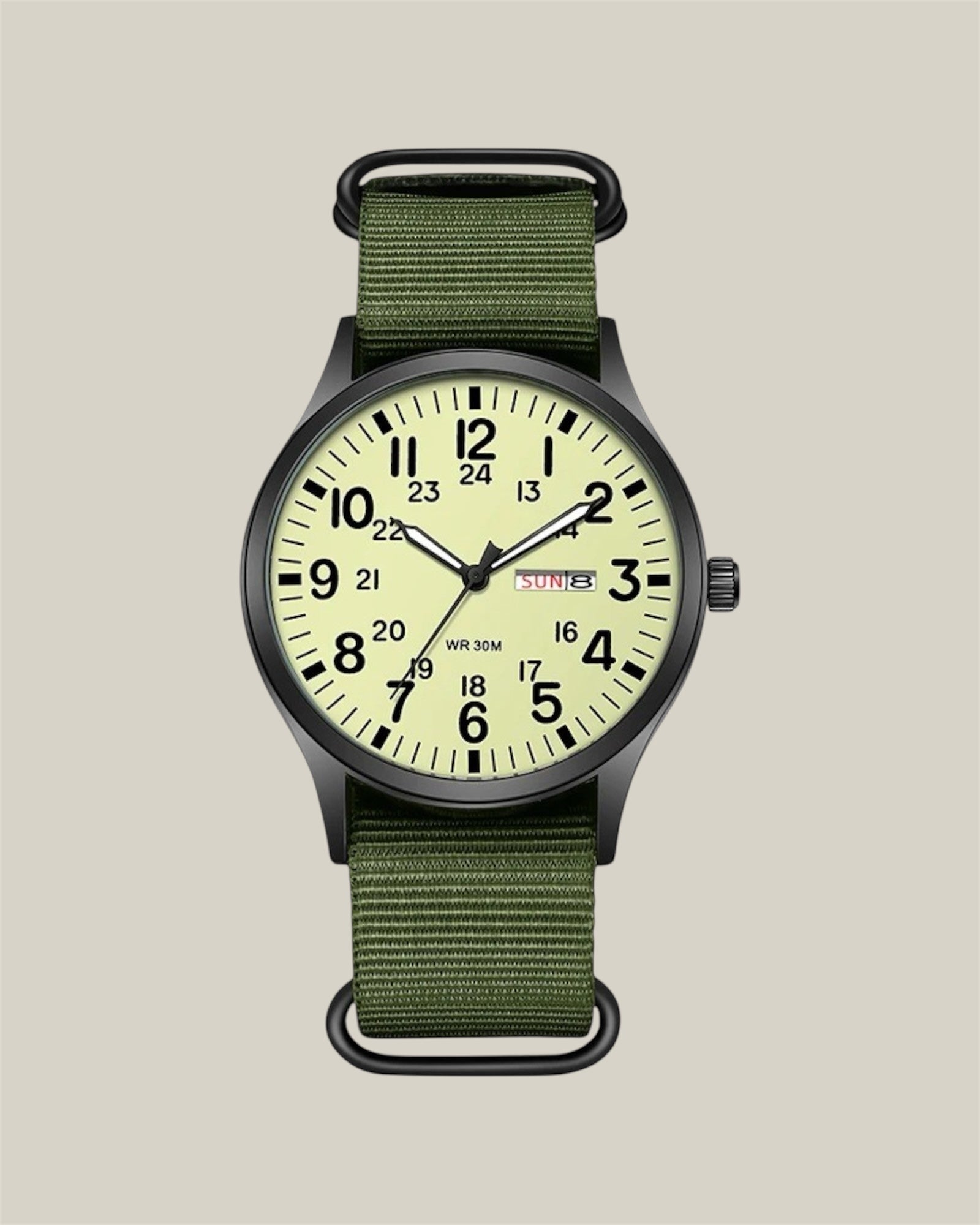 Relógio masculino com pulseira de nylon verde e mostrador verde da marca Bravio. O relógio tem calenário e ponteiros luminosos no escuro.